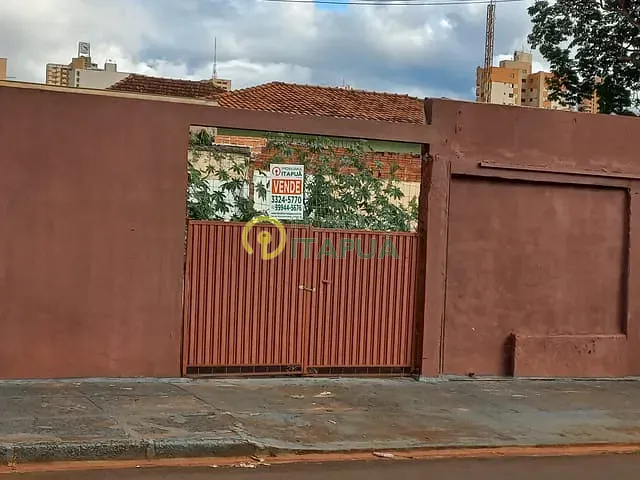 Terreno com 581m², à venda, no bairro Centro em Londrina