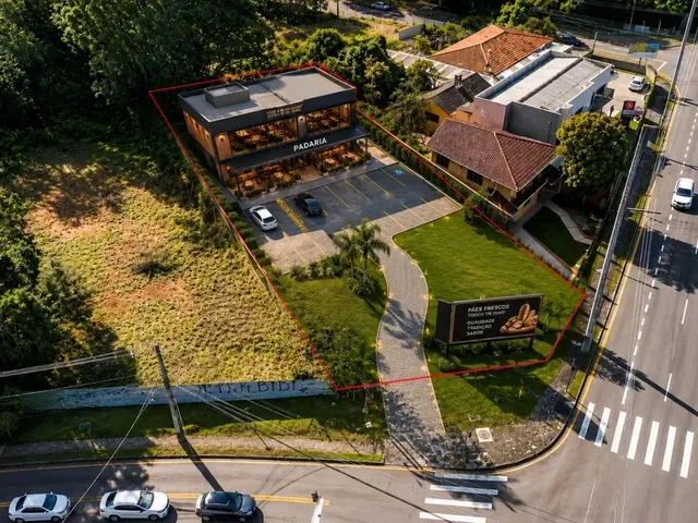 Comercial à venda, no bairro Campo Comprido em Curitiba