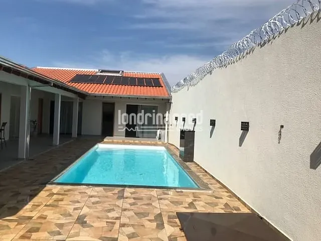 Comercial com 250m² 2 quartos e 3 banheiros, à venda, no bairro Centro em Ibiporã