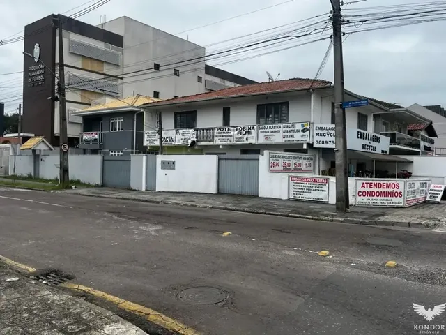 Comercial com 346m², à venda, no bairro Santa Quitéria em Curitiba