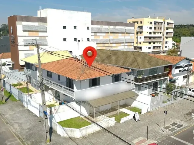 Comercial com 420m², à venda, no bairro Santa Quitéria em Curitiba