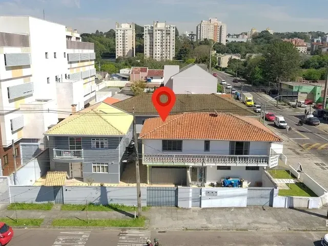Comercial com 420m², à venda, no bairro Santa Quitéria em Curitiba