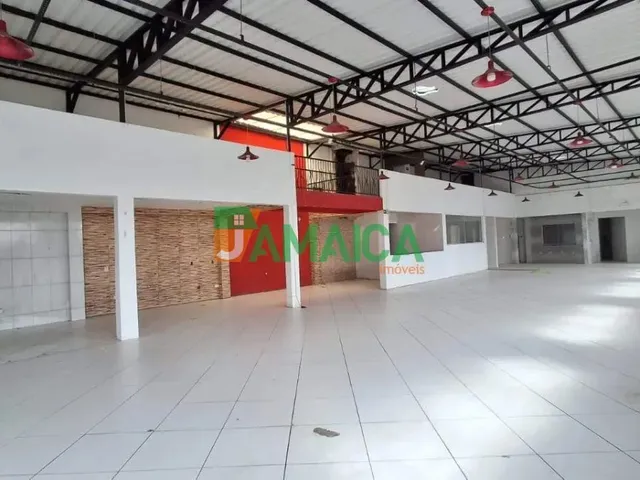 Comercial com 463m², para alugar, no bairro NOVO MUNDO em Curitiba