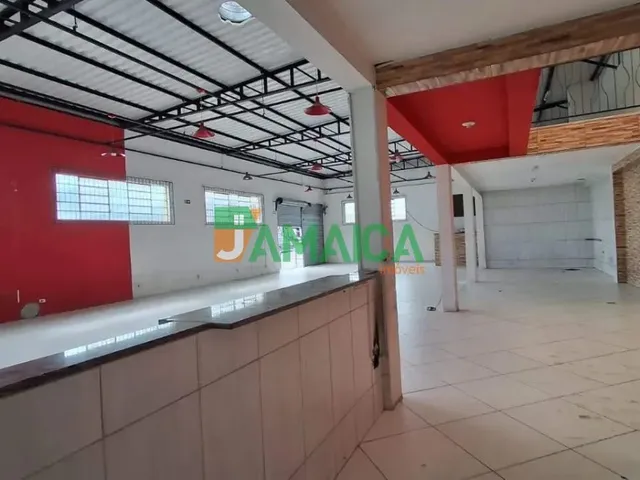 Comercial com 463m², para alugar, no bairro NOVO MUNDO em Curitiba