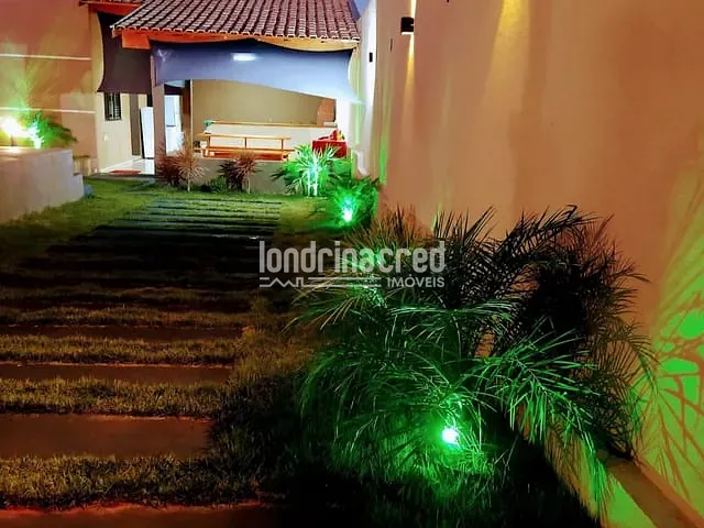 Loja com 240m², à venda, no bairro Balneário Tibagi em Ibiporã