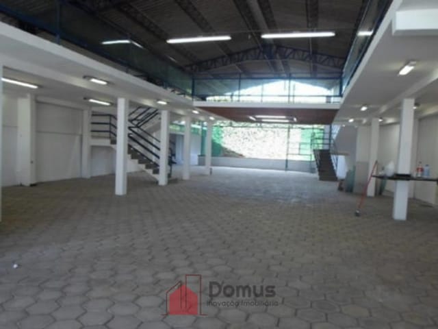 Galpão / Barracão com 500m², à venda ou para alugar, no bairro São Benedito em Pindamonhangaba