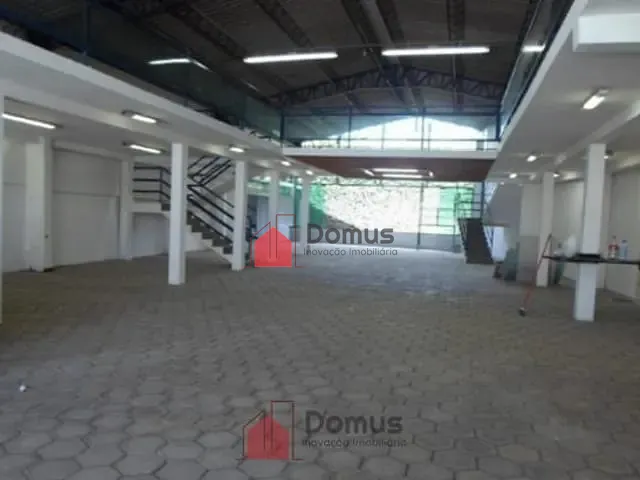 Galpão / Barracão com 500m², à venda ou para alugar, no bairro São Benedito em Pindamonhangaba