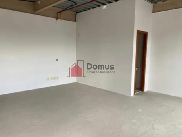 Sala com 40m², à venda, no bairro Centro em Pindamonhangaba