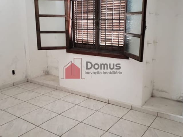Comercial com 345m², para alugar, no bairro São Benedito em Pindamonhangaba