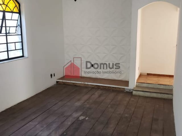 Comercial com 345m², para alugar, no bairro São Benedito em Pindamonhangaba