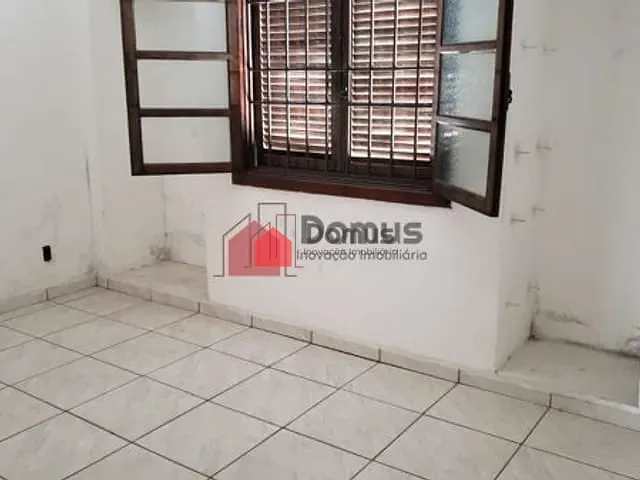 Comercial com 345m², para alugar, no bairro São Benedito em Pindamonhangaba