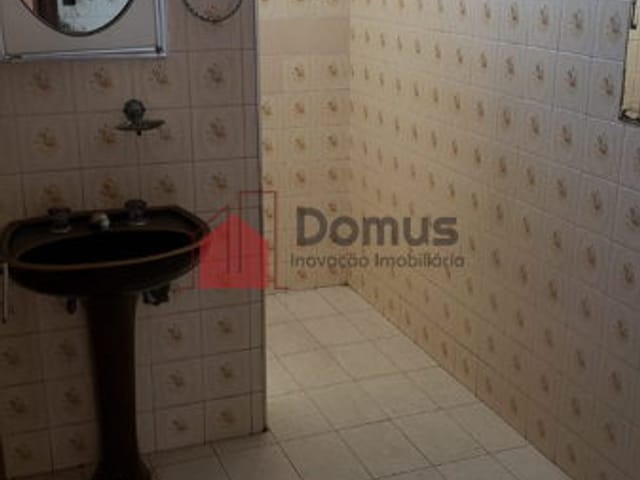 Comercial com 345m², para alugar, no bairro São Benedito em Pindamonhangaba