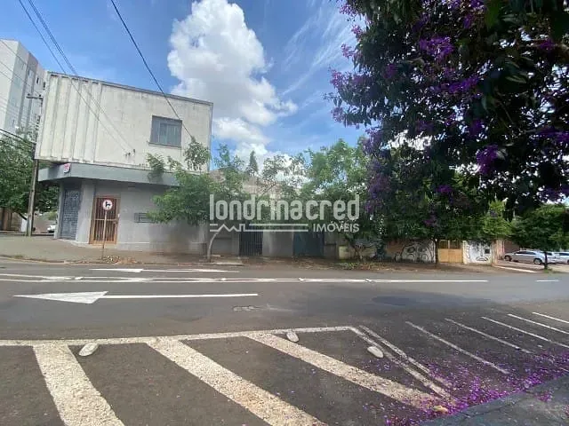 Comercial com 416m², à venda, no bairro Centro em Londrina