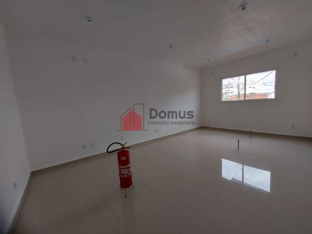Sala para alugar, no bairro Centro em Pindamonhangaba
