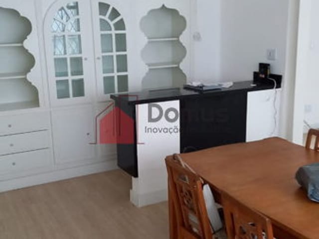 Comercial com 426m², para alugar, no bairro Centro em Pindamonhangaba