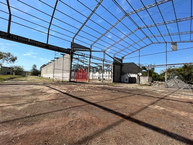 Galpão / Barracão com 173m², à venda, no bairro Ponte Nova em Lorena