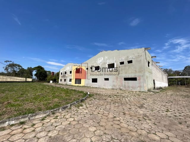 Galpão / Barracão com 173m², à venda, no bairro Ponte Nova em Lorena