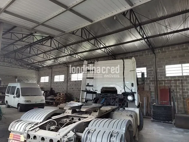 Galpão / Barracão com 2166m², à venda, no bairro Roseira em Colombo