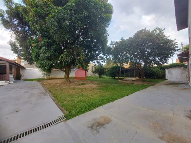 Comercial com 1000m², para alugar, no bairro Jardim Santa Luzia em Pindamonhangaba