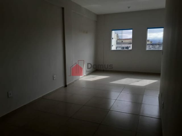 Sala para alugar, no bairro Centro em Pindamonhangaba