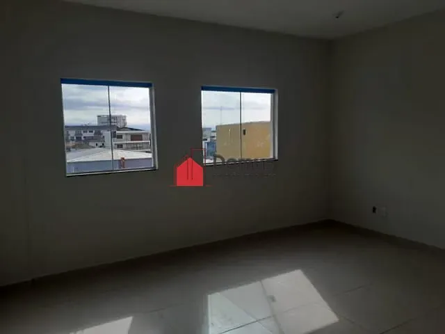 Sala para alugar, no bairro Centro em Pindamonhangaba