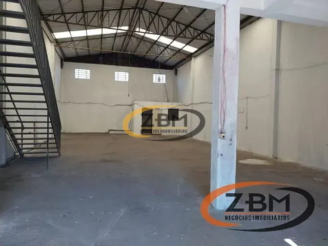 Galpão / Barracão com 270m², à venda ou para alugar, no bairro Residencial Quadra Norte em Londrina