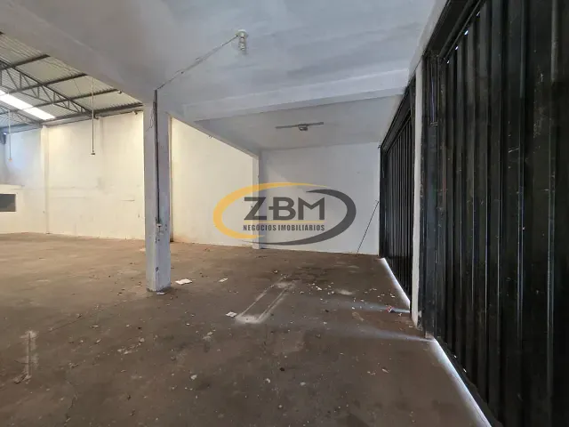 Galpão / Barracão com 270m², à venda ou para alugar, no bairro Residencial Quadra Norte em Londrina