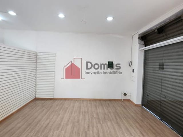 Comercial com 34m², para alugar, no bairro Centro em Pindamonhangaba