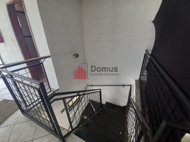 Galpão / Barracão com 550m², à venda ou para alugar, no bairro São Benedito em Pindamonhangaba