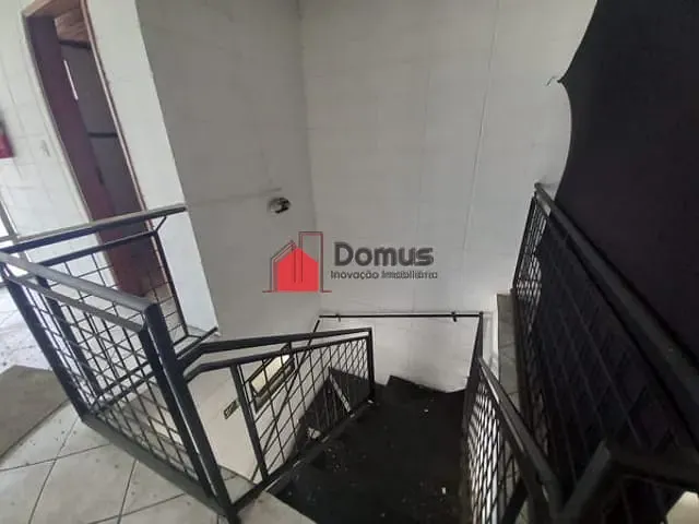 Galpão / Barracão com 550m², à venda ou para alugar, no bairro São Benedito em Pindamonhangaba