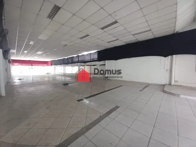 Galpão / Barracão com 550m², à venda ou para alugar, no bairro São Benedito em Pindamonhangaba