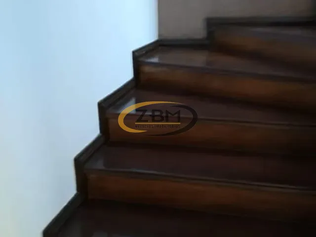 Casa com 497m² 3 quartos e 3 banheiros, à venda ou para alugar, no bairro Iguaçu em Londrina