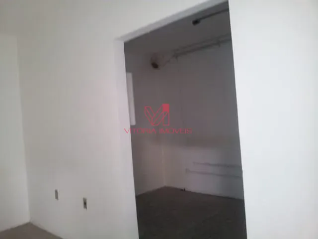 Galpão / Barracão com 300m², para alugar, no bairro JARDIM LIMOEIRO em Serra