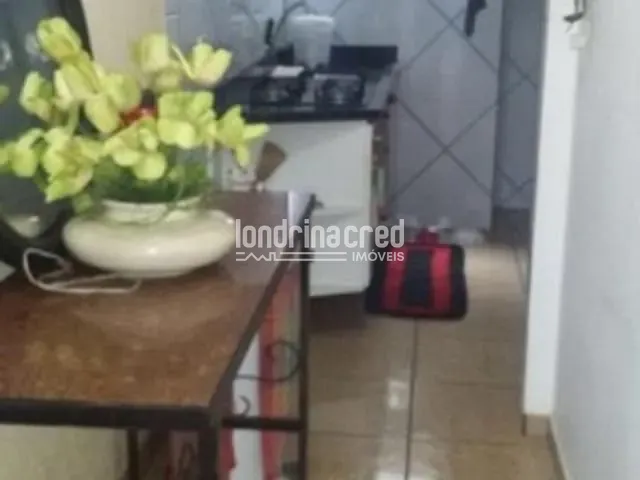 Loja 3 quartos e 3 banheiros, à venda, no bairro Jardim Tarobá em Cambé