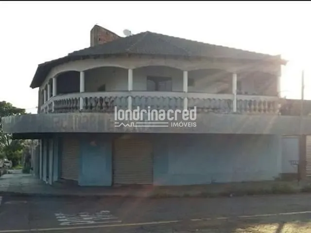 Loja 3 quartos e 3 banheiros, à venda, no bairro Jardim Tarobá em Cambé