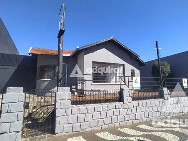 Casa com 970m², para alugar, no bairro Centro em Ponta Grossa