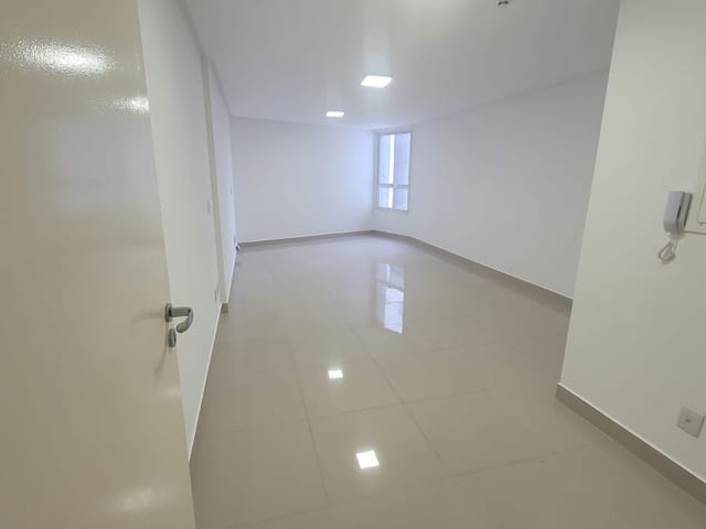 Sala com 30m², para alugar, no bairro Jardim América em Goiânia