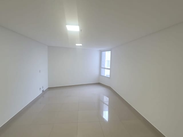 Sala com 30m², para alugar, no bairro Jardim América em Goiânia