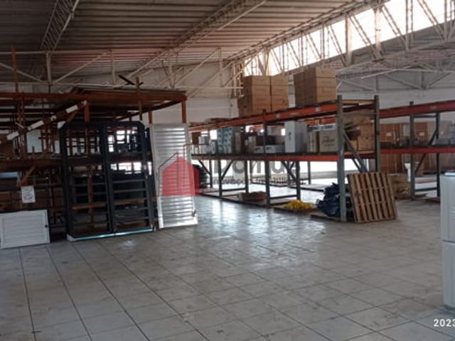 Comercial com 5000m², para alugar, no bairro Maria Áurea em Pindamonhangaba