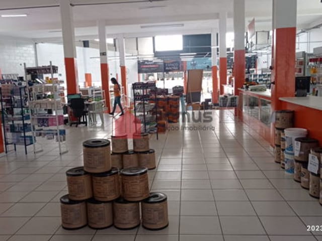 Comercial com 5000m², para alugar, no bairro Maria Áurea em Pindamonhangaba