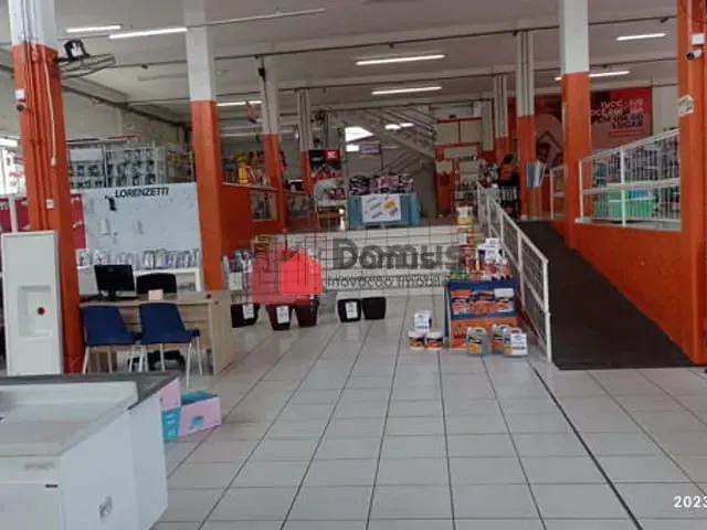 Comercial com 5000m², para alugar, no bairro Maria Áurea em Pindamonhangaba