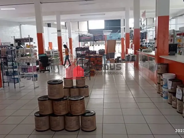 Comercial com 5000m², para alugar, no bairro Maria Áurea em Pindamonhangaba