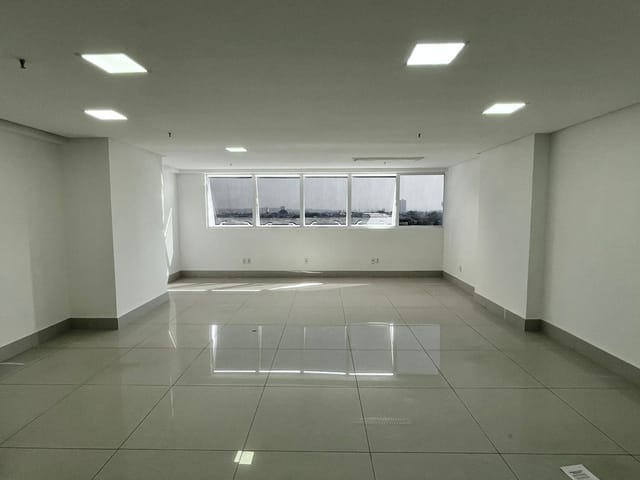 Sala para alugar, no bairro Jardim América em Goiânia
