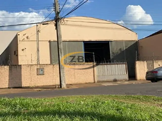 Galpão / Barracão com 420m², para alugar, no bairro Jardim Morumbi em Londrina