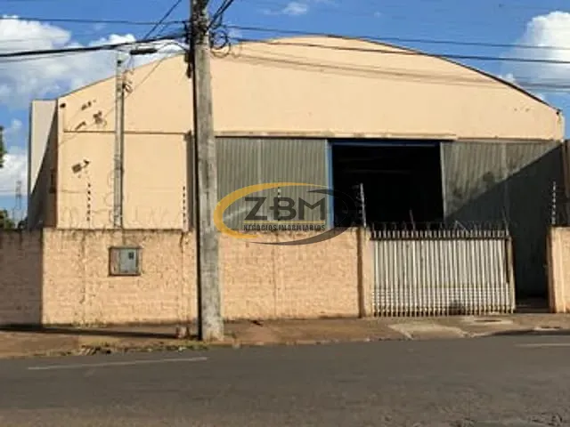 Galpão / Barracão com 420m², para alugar, no bairro Jardim Morumbi em Londrina
