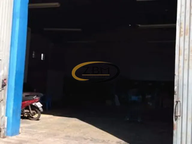 Galpão / Barracão com 420m², para alugar, no bairro Jardim Morumbi em Londrina