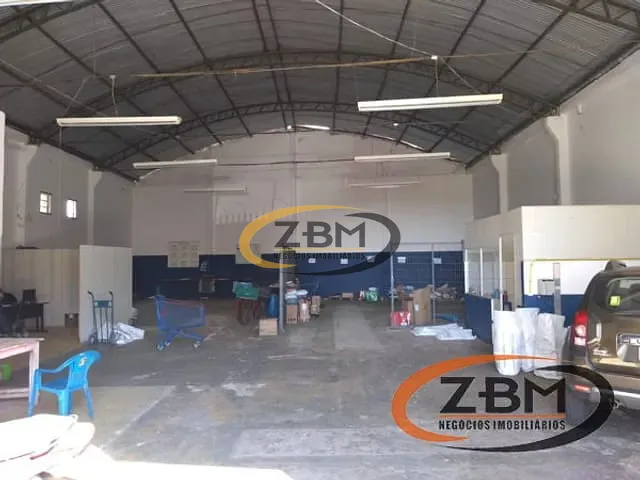 Galpão / Barracão com 420m², para alugar, no bairro Jardim Morumbi em Londrina