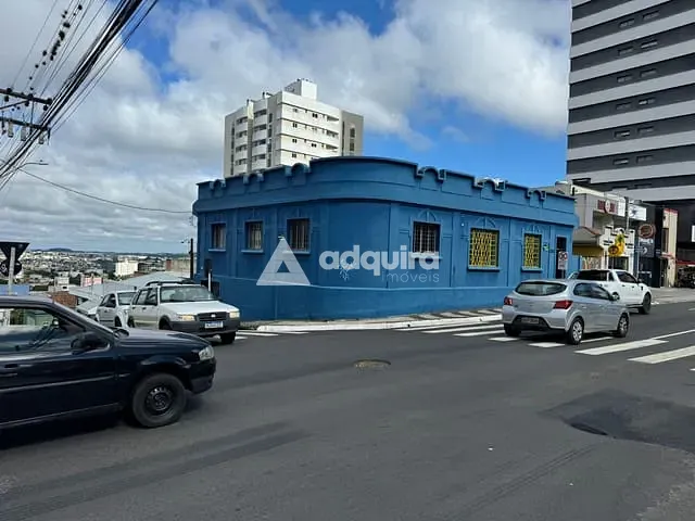 Casa à venda, no bairro Centro em Ponta Grossa