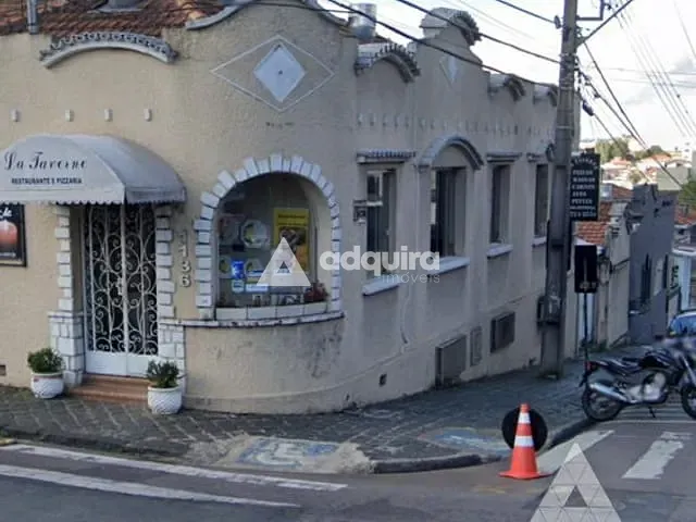 Casa com 246m², à venda, no bairro Centro em Ponta Grossa