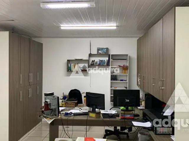 Galpão / Barracão com 1270m², para alugar, no bairro Ronda em Ponta Grossa